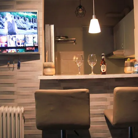 Comfortable Modern Entire House Near The Center Of Athens-blue Serenity Appartamento Atene