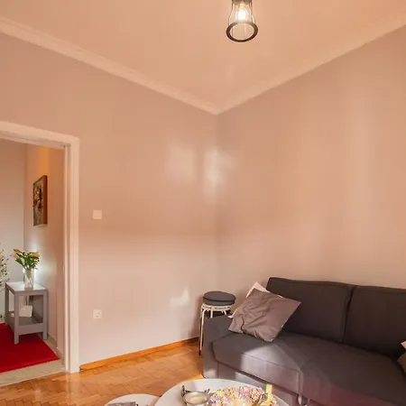 Cozy In Koukaki Apartment *