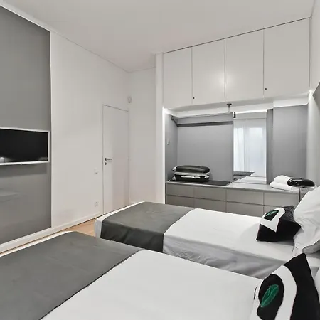 Bag- Boutique Grey - Hilton Area Apartment