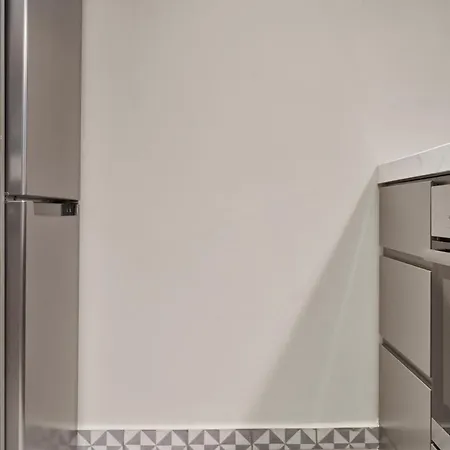 Διαμέρισμα Charitos Iχ, Chic N Modern 2bd Αθήνα