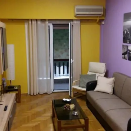 Apartment Colourful In Athenscity 1min From Subway *