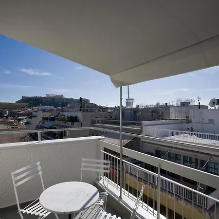 Apartment Synathens & *