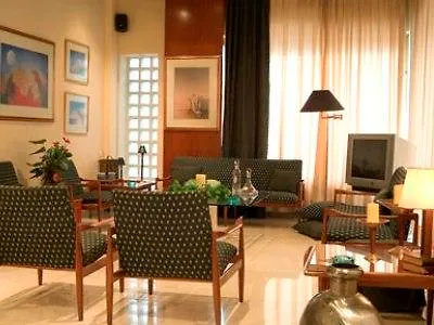 Saronicos Hotel 2*