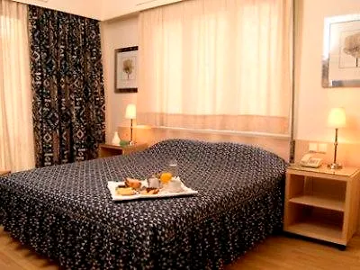 Hotel Saronicos
