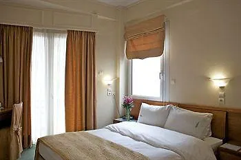 Hotel Avra 2*