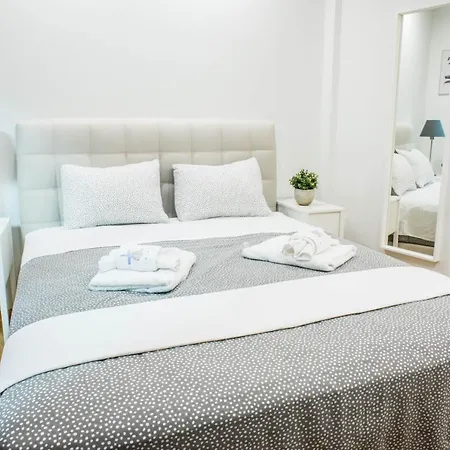 Apartment α26 Pristine & Modern Flat Near Monastiraki Square In Athens