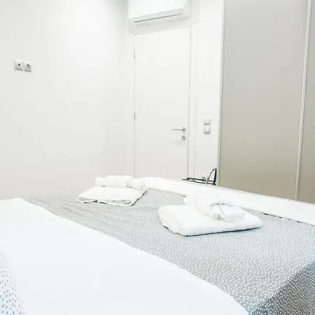 α26 Pristine & Modern Flat Near Monastiraki Square In *