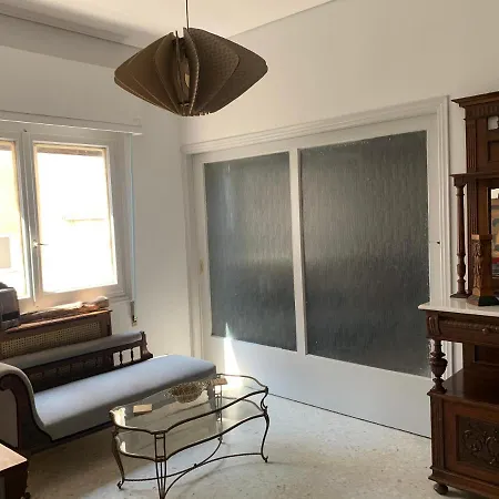 Vintage 70s Flat Apartment *