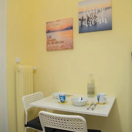 Cozy Renovated Flat In Koukaki Athens