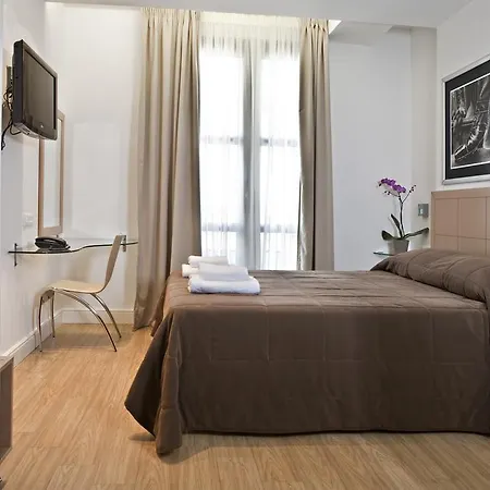 Chic Hotel 3*