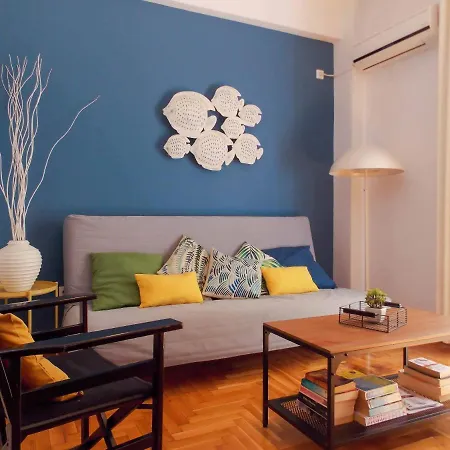 Cozy Plaka *