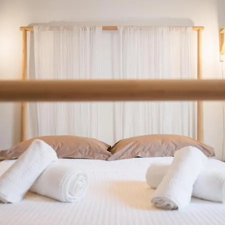 Apartment Cozy In - Sleeps 5 *