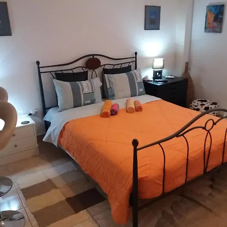 Nice In The Center Of Athens! Apartment *
