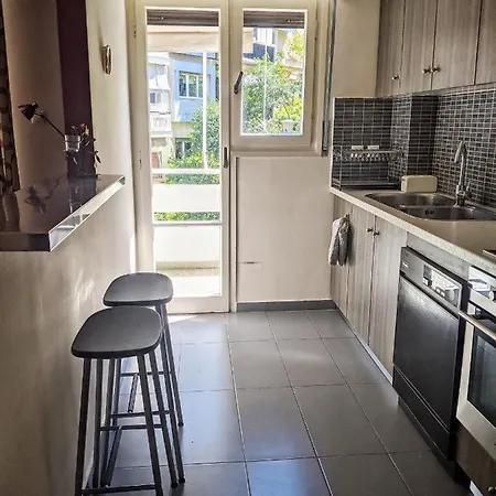 Appartamento Two Bedroom In The Centre Of Atene