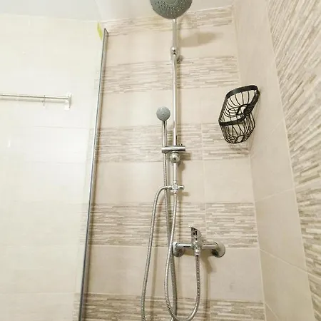Apartment Themis 10 *