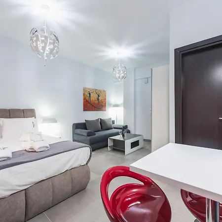 Iguana Gold Luxury 1min From Ermou Str *