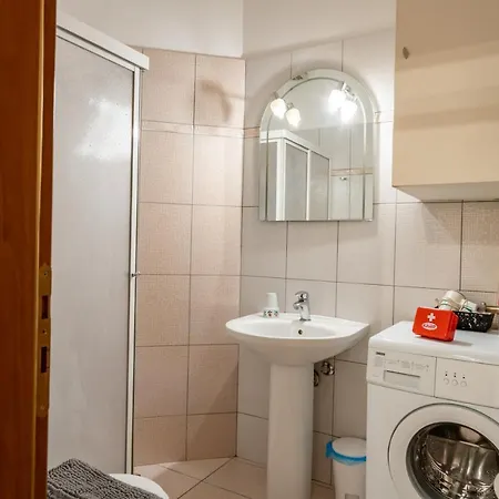 Διαμέρισμα Flat In Excellent Location With Private Parking *