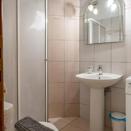Flat In Excellent Location With Private Parking Apartment Athens