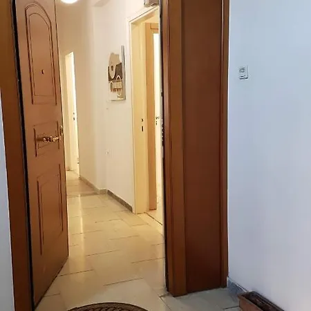 Sky - Center, 5 Bd, 4 Bath Apartamento *