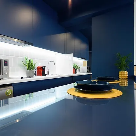 Athenian Sensations And In The Heart Of Apartment