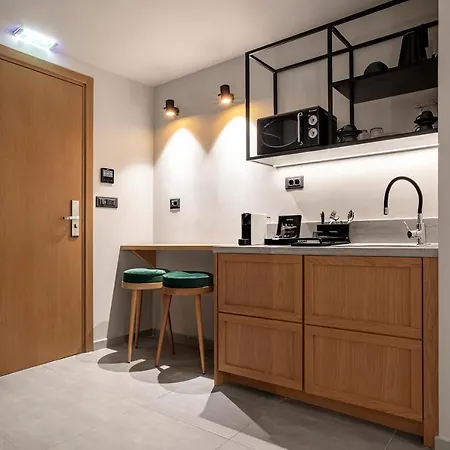 Hotel Bob W Akadimia
