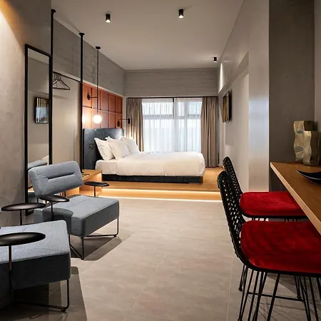 Bob W Akadimia Hotel 4*