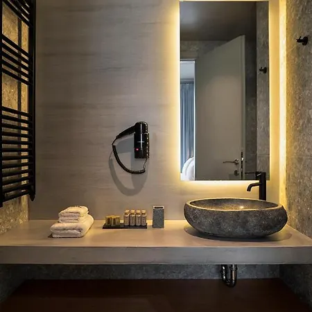 Hotel Bob W Akadimia