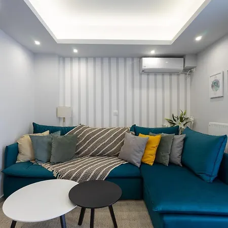 Trojan Affair Apartment *