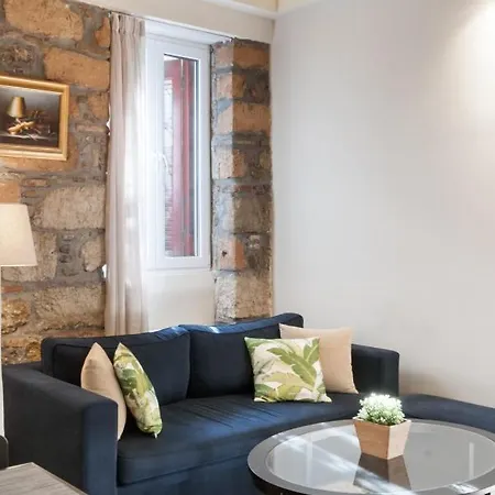 Luxurious Art Apartment *