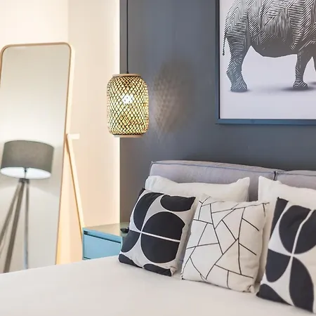Chic And Comfort In Athens