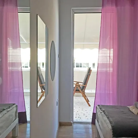 By Foot: Perfect Flat With Terrace Apartment Athens