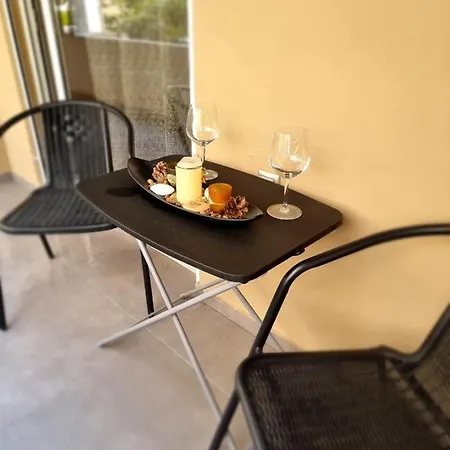 Casa Moderno Near The