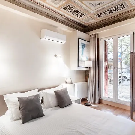 Apartment Luxurious Art *