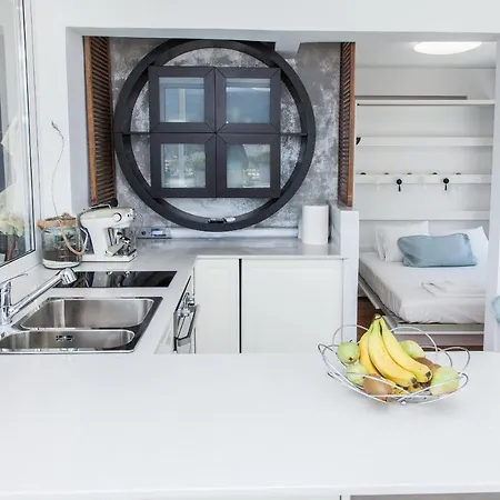 Gorgeous Penthouse With Private Jacuzzi And Amazing View! Appartement