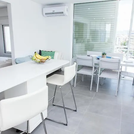 Gorgeous Penthouse With Private Jacuzzi And Amazing View! Appartement