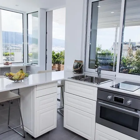 Gorgeous Penthouse With Private Jacuzzi And Amazing View! *