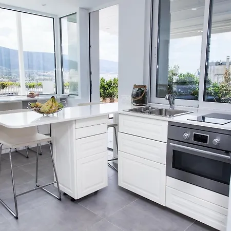 Gorgeous Penthouse With Private Jacuzzi And Amazing View! *