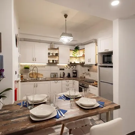 Blue Ark Loving Apartment