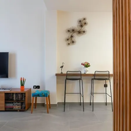 Glyfada Gallery