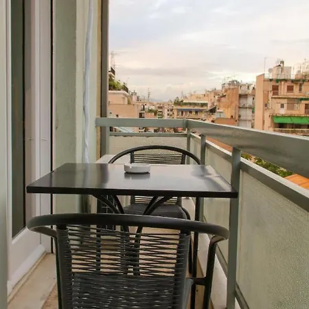 Spacious Flat☆3min To Metro☆ac|netflix|pc Apartment