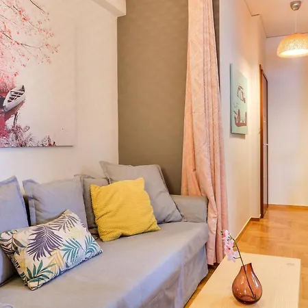 Spacious Flat☆3min To Metro☆ac|netflix|pc Apartment Athens