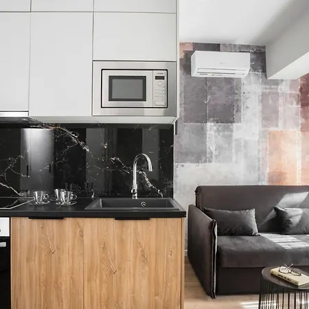 Lux&easy Downtown 4*