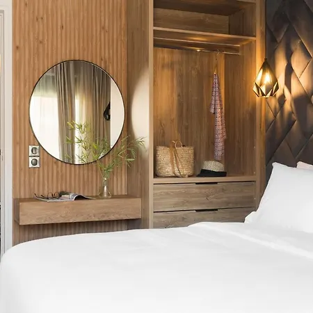 Lux&easy Downtown Aparthotel 4*
