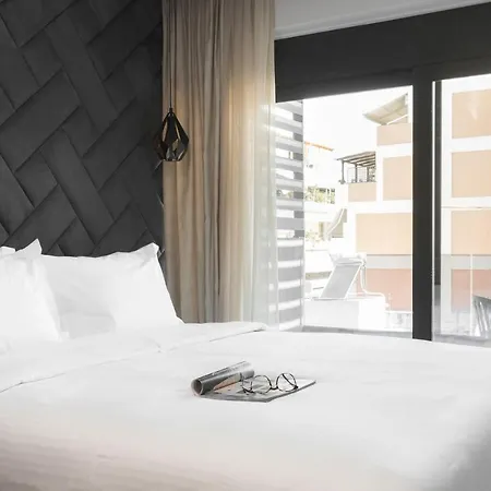 Lux&easy Downtown 4*