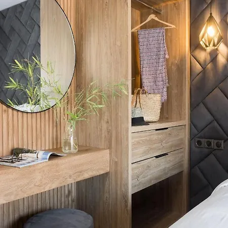 Lux&easy Downtown 4*