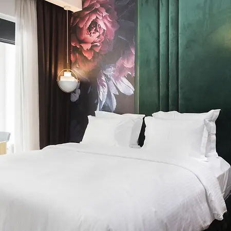 Lux&easy Downtown 4* Athen