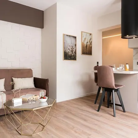 Lux&easy Downtown 4* Athen