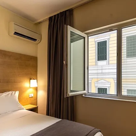 Polis Grand Hotel 4*