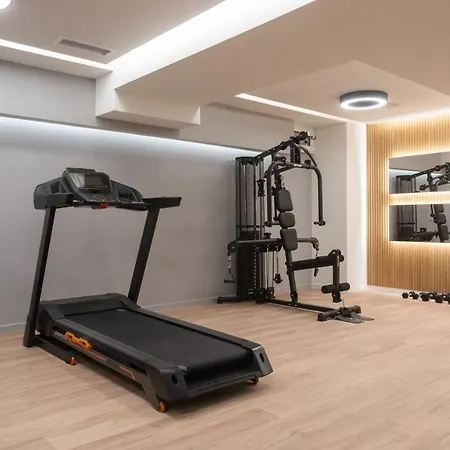 Lux&easy Downtown Aparthotel 4*