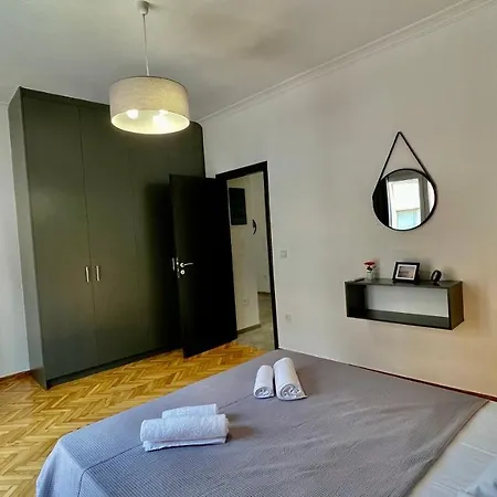 Gorgeous Renovated Apt. Close To Metro And Cultural Sites! Apartmán